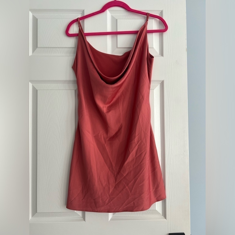 Revolve Privacy Please mini